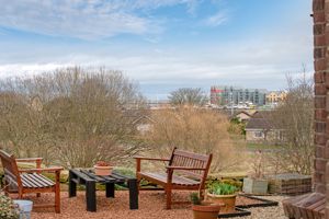 Photo 25- click for photo gallery